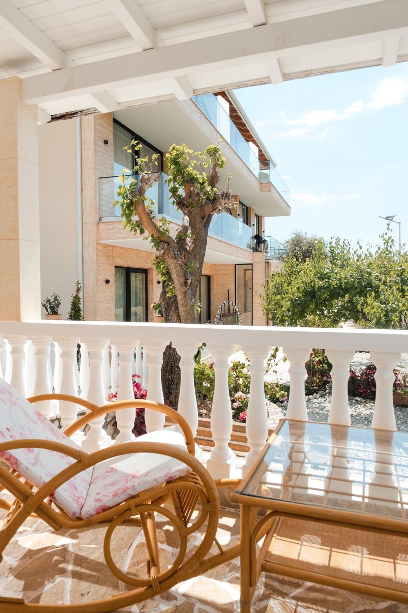 Vila Natali Himare Ngoại thất bức ảnh